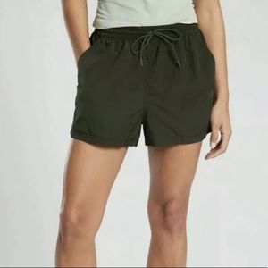 Athleta expedition short